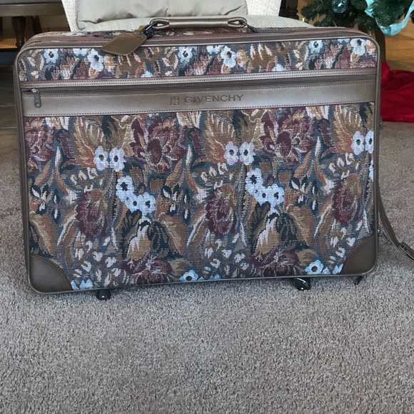 vintage tapestry luggage